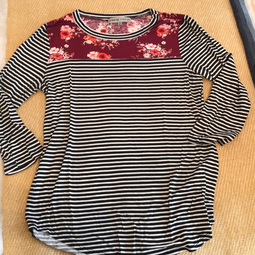 🌸 absolutely famous 🌸 cute 3/4 length sleeved t